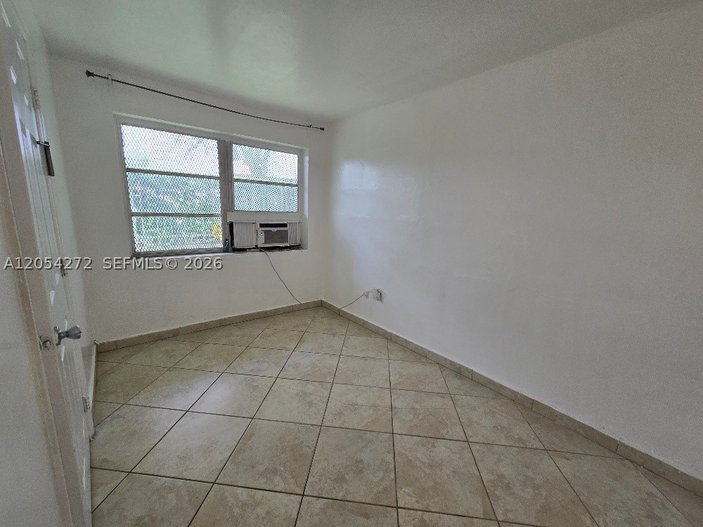 BEACH MANOR CONDO - Residential Lease