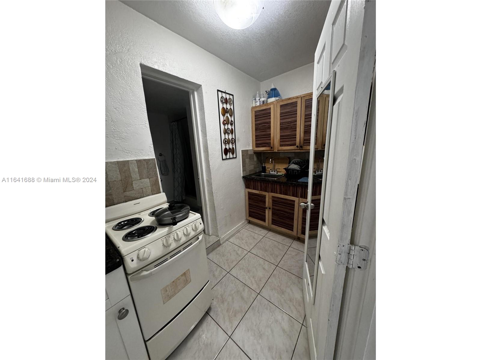 PALM SPRINGS SEC 4 5TH AD - Residential
