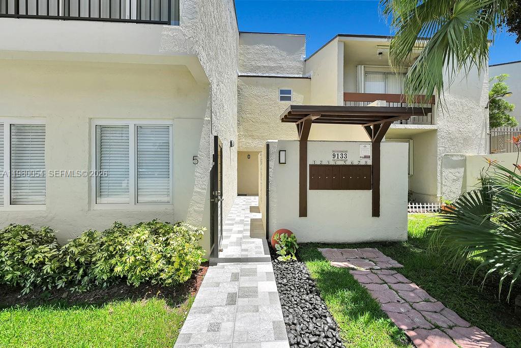 OAKVIEW CONDO NO 2 - Residential