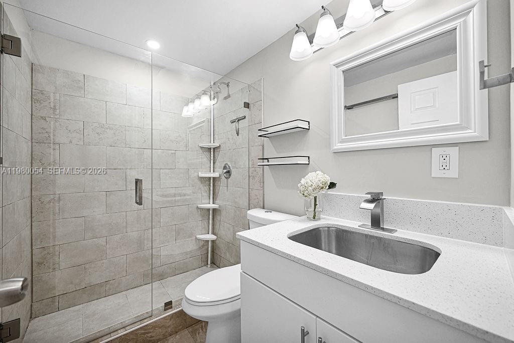 OAKVIEW CONDO NO 2 - Residential