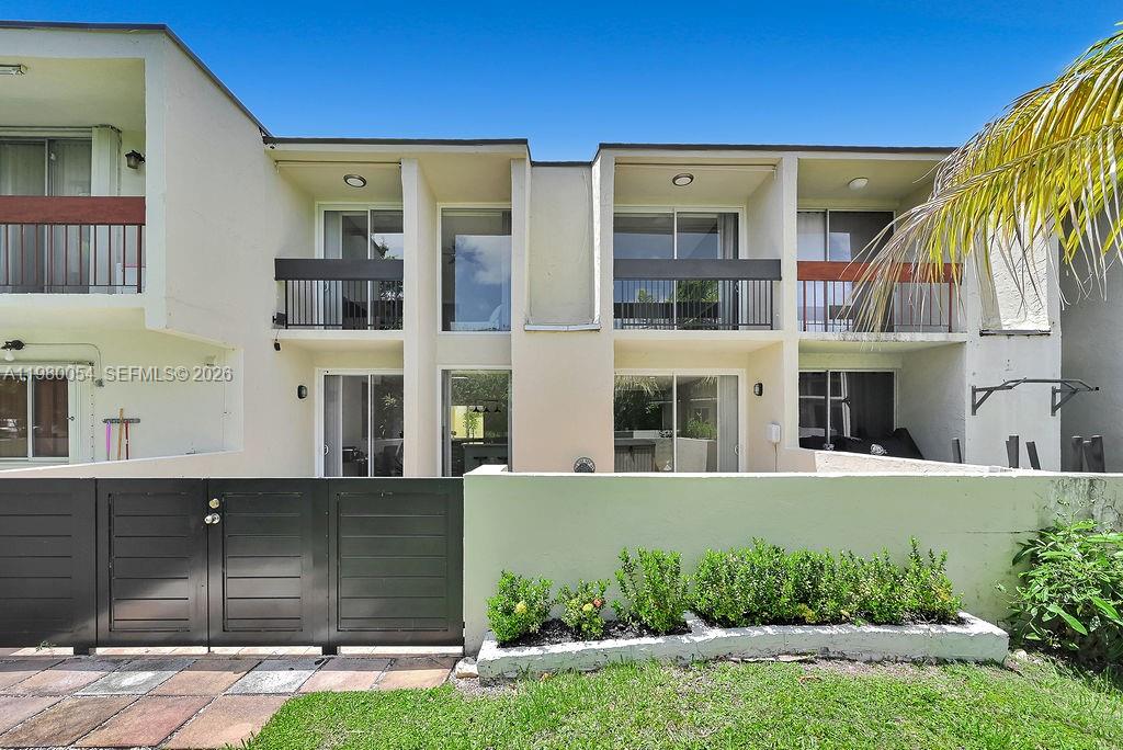 OAKVIEW CONDO NO 2 - Residential