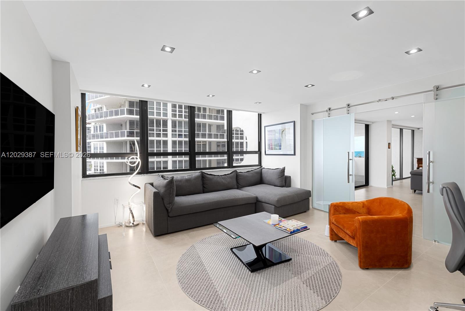 KENILWORTH CONDO - Residential