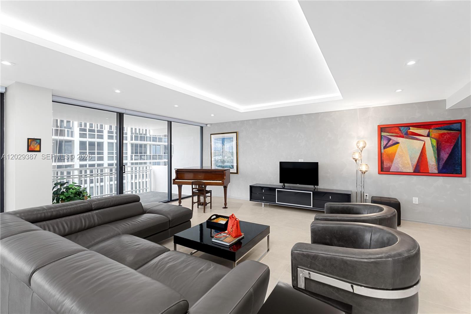 KENILWORTH CONDO - Residential
