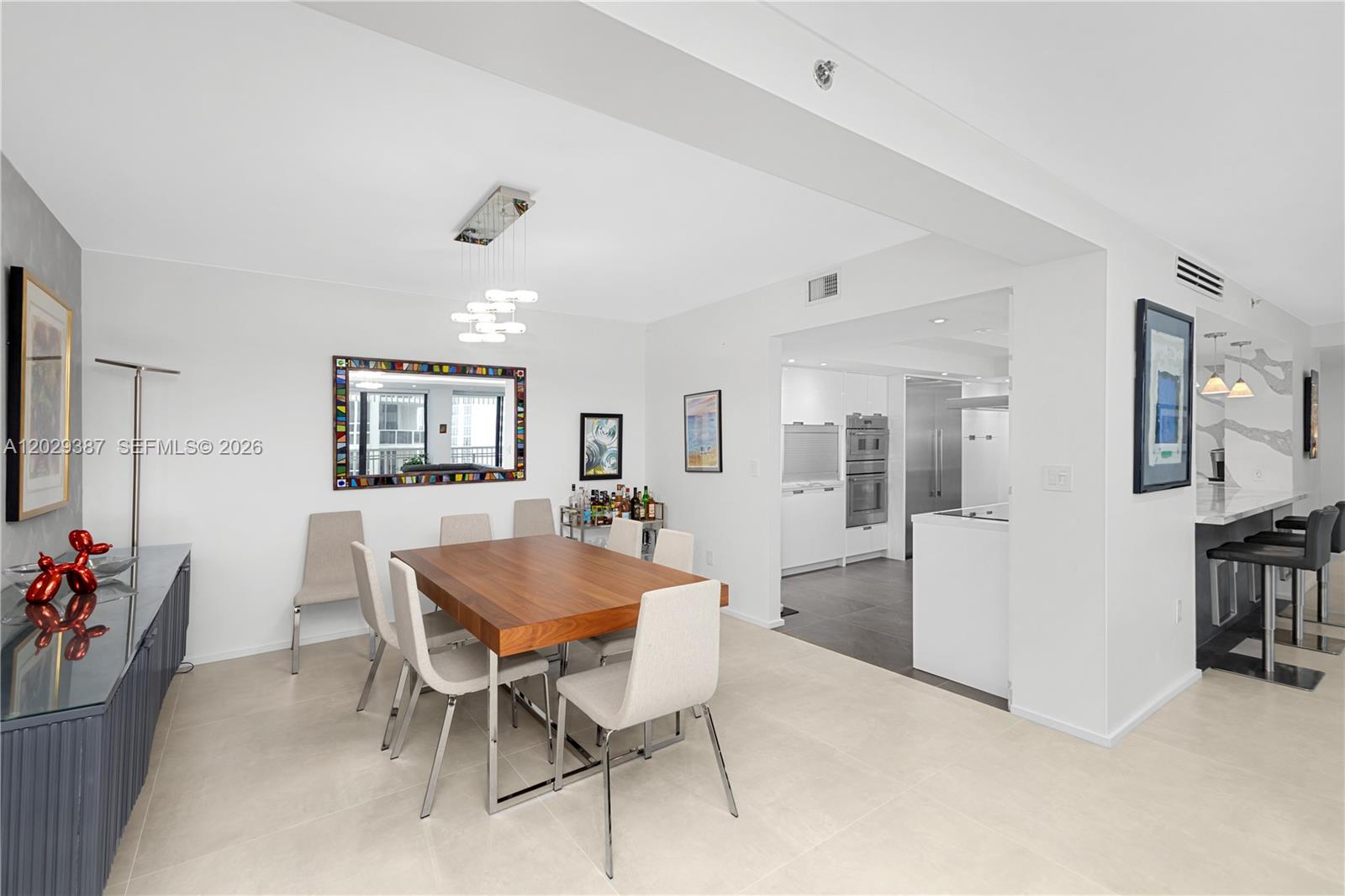 KENILWORTH CONDO - Residential