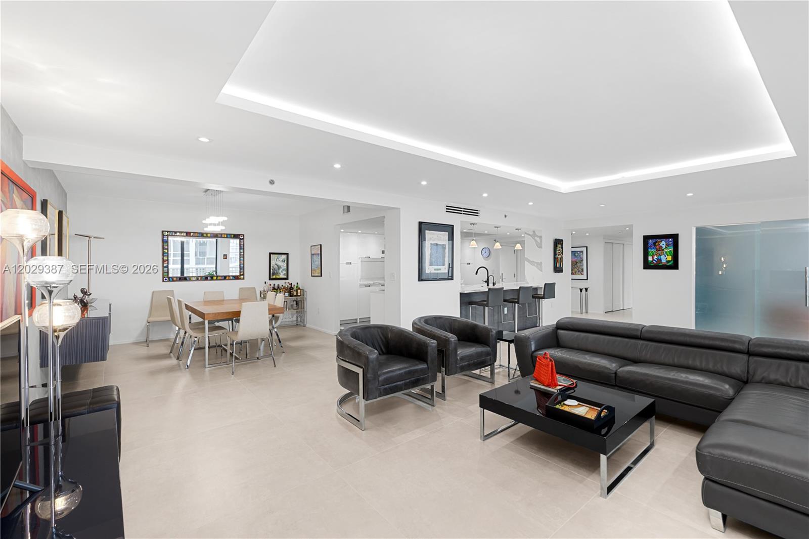 KENILWORTH CONDO - Residential