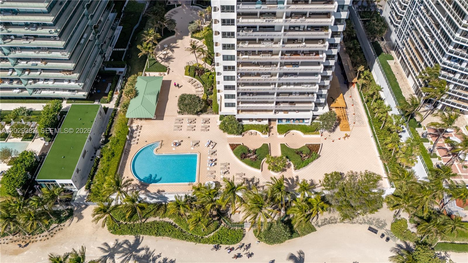KENILWORTH CONDO - Residential