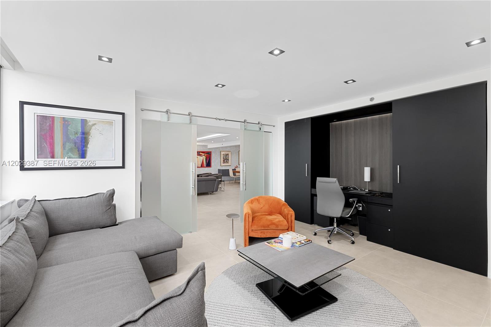 KENILWORTH CONDO - Residential