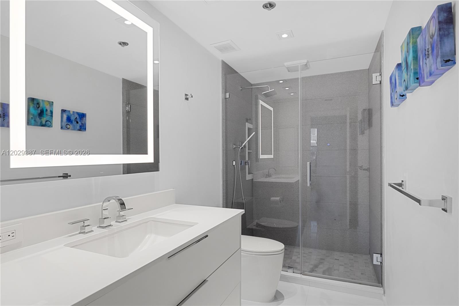 KENILWORTH CONDO - Residential