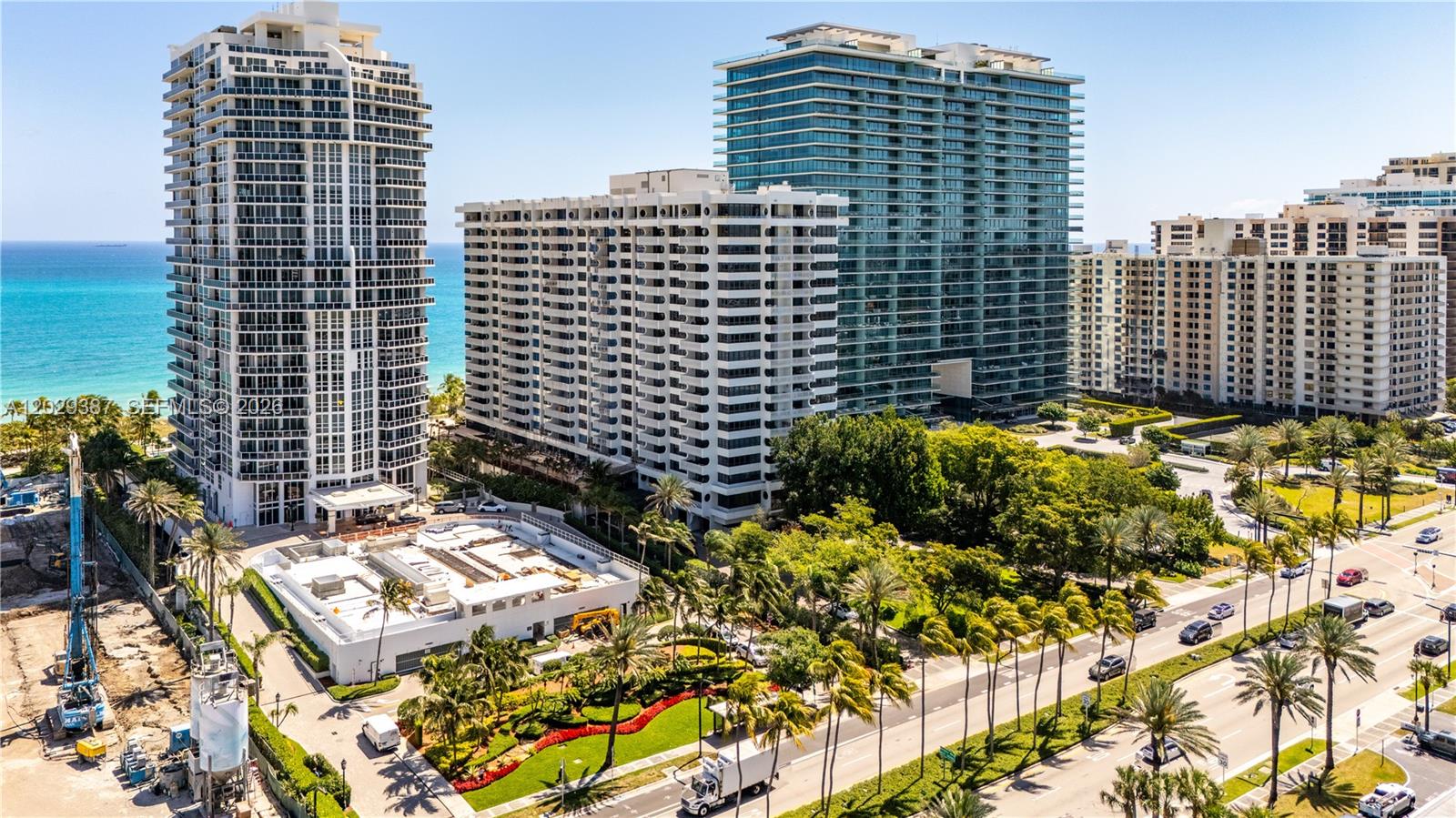 KENILWORTH CONDO - Residential