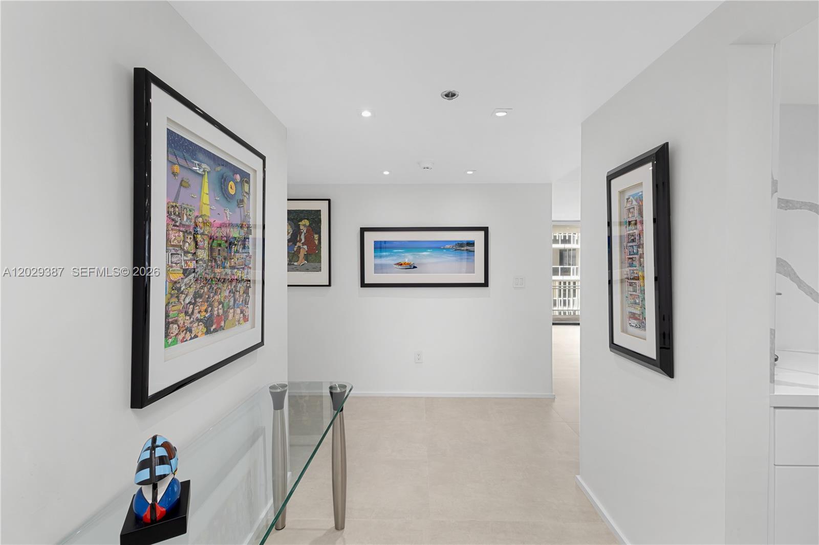 KENILWORTH CONDO - Residential