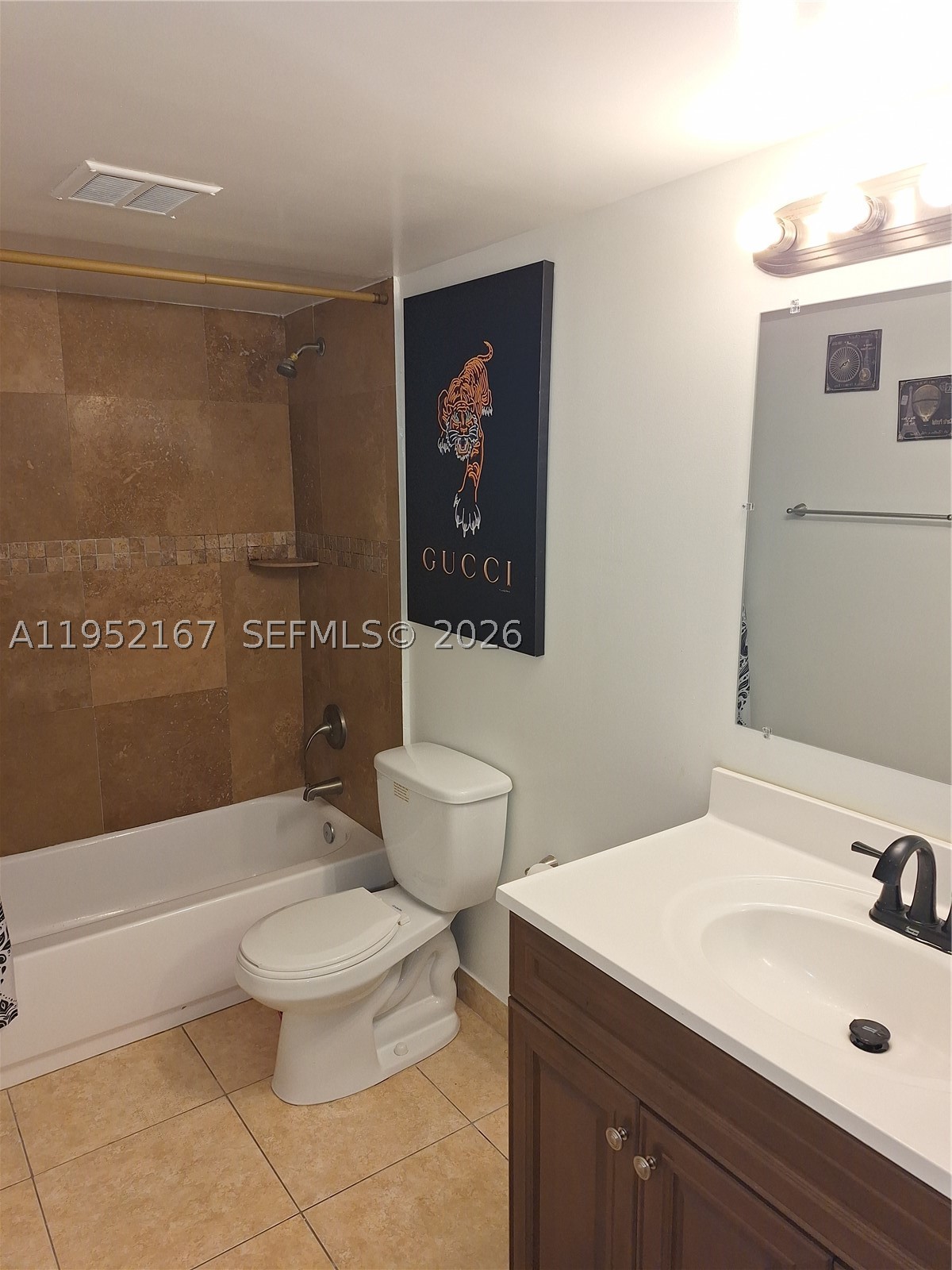 OAKLAND SHORES CONDOMINIU - Residential