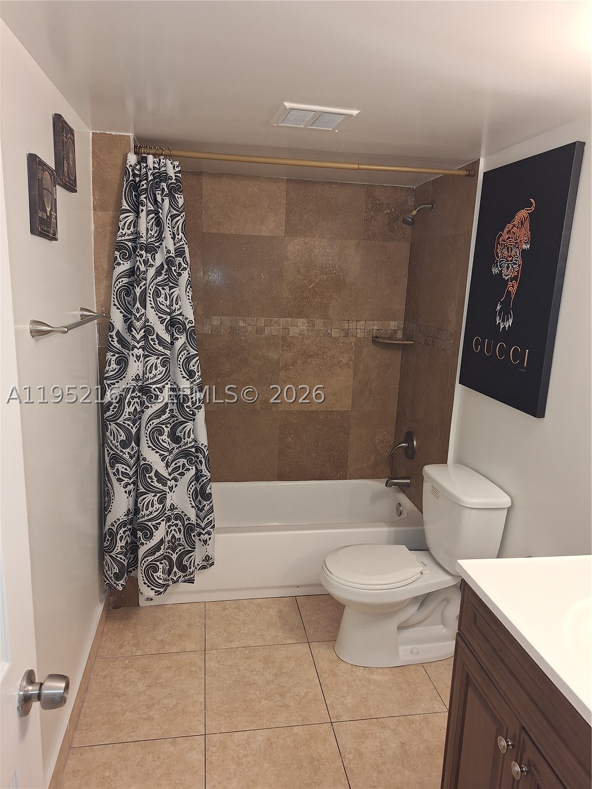 OAKLAND SHORES CONDOMINIU - Residential