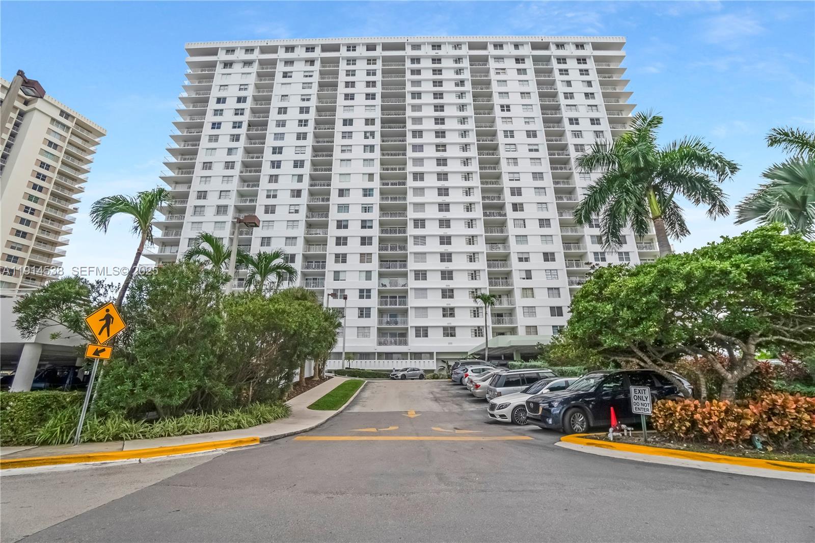 ARLEN HOUSE WEST CONDO - Residential