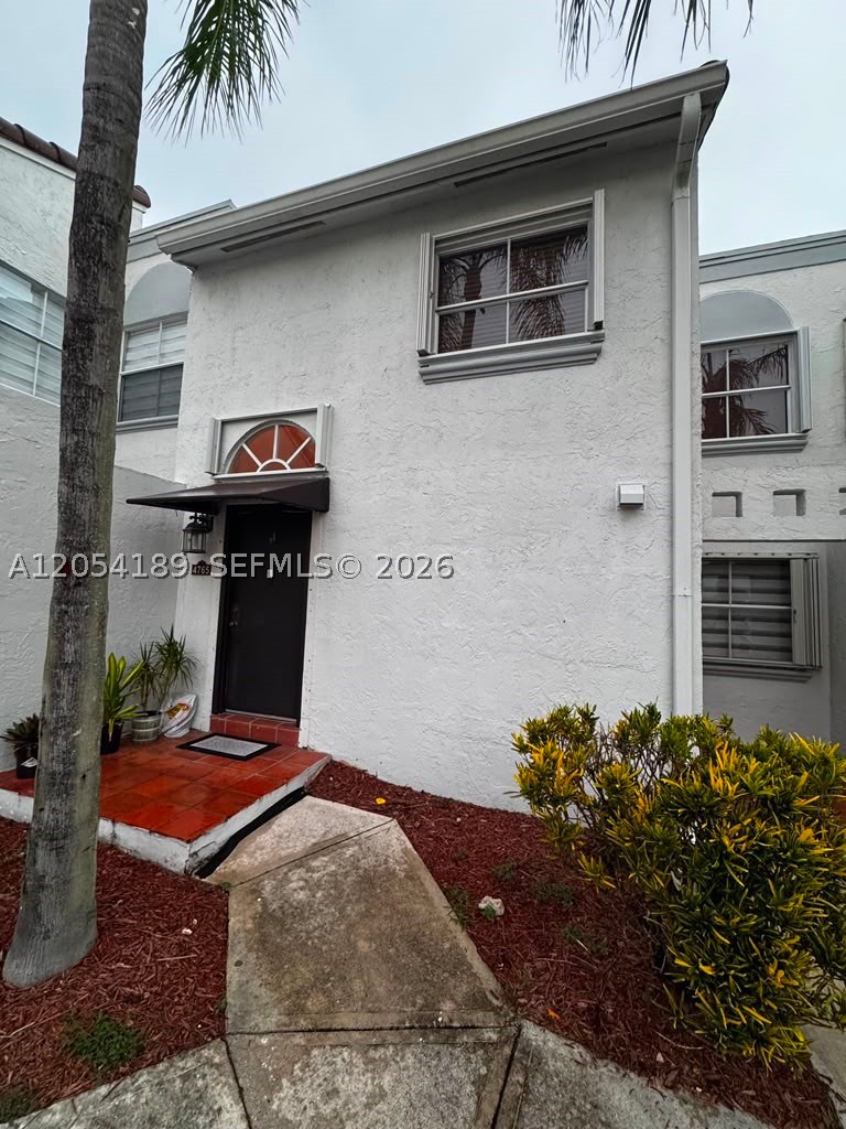 THE GREENS AT DORAL CONDO - Residential Lease