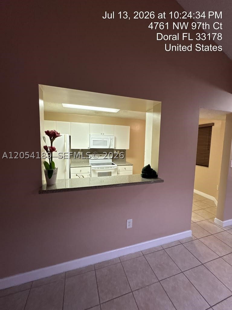 THE GREENS AT DORAL CONDO - Residential Lease