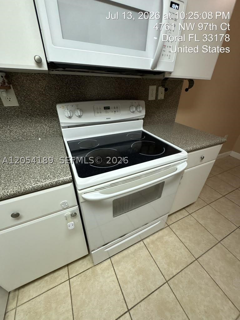 THE GREENS AT DORAL CONDO - Residential Lease