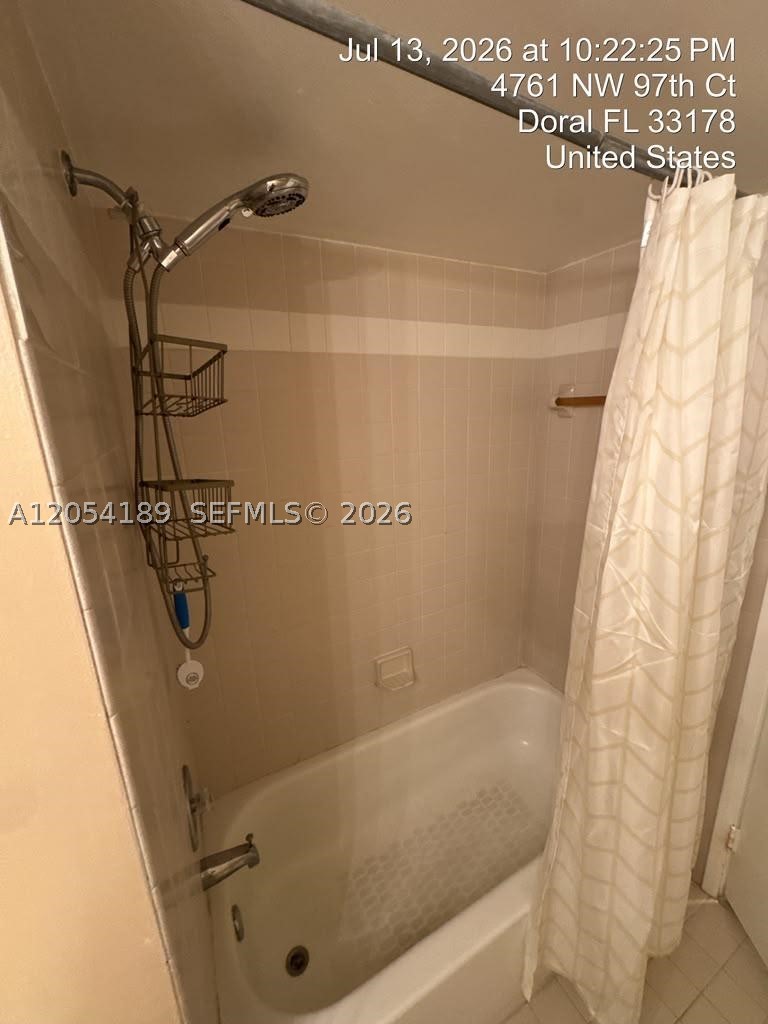THE GREENS AT DORAL CONDO - Residential Lease