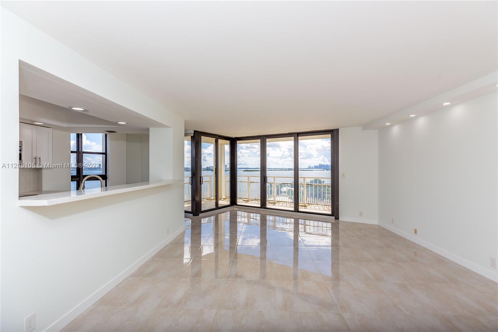 THE TOWERS OF QUAYSIDE CO - Residential