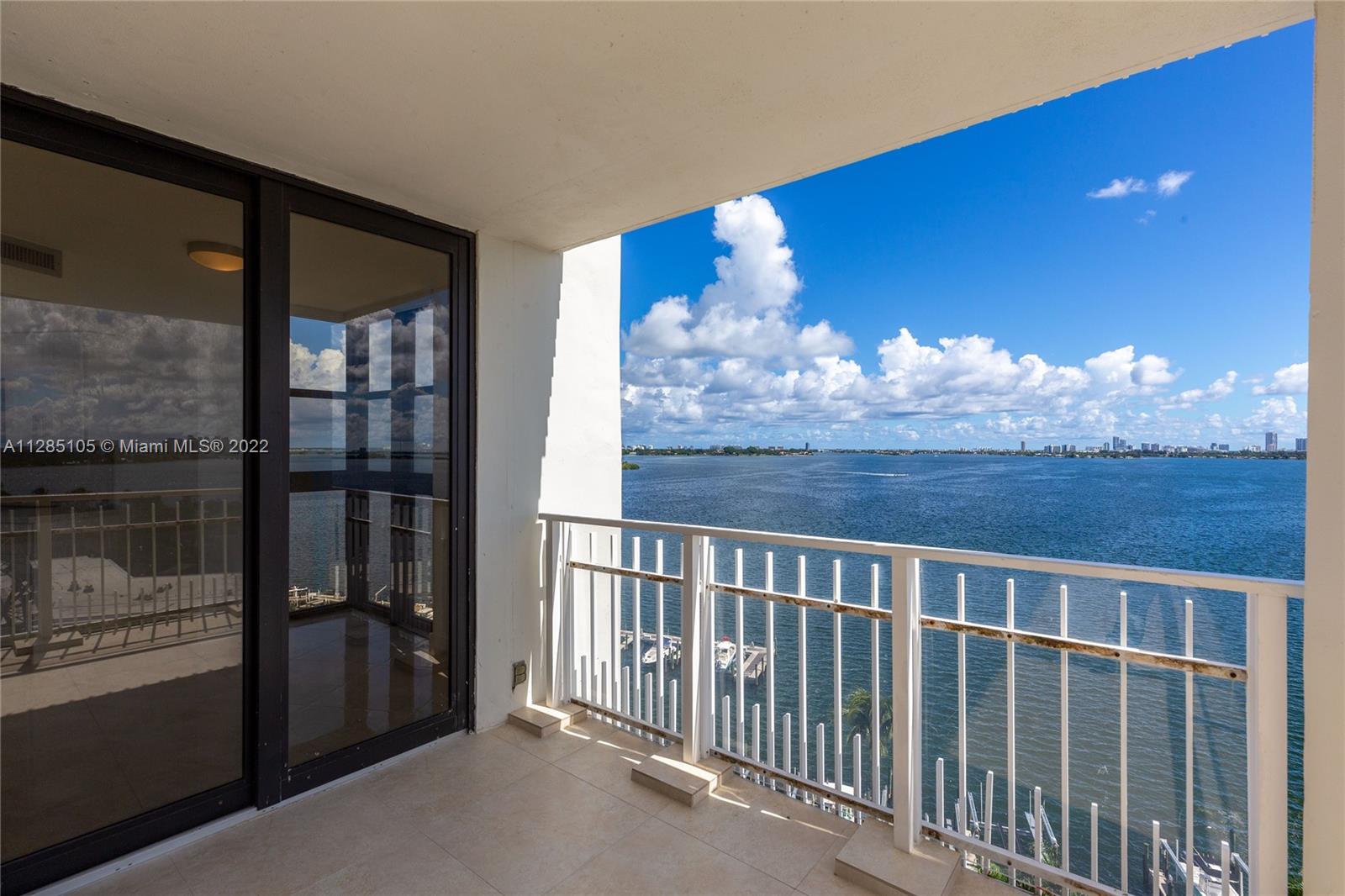 THE TOWERS OF QUAYSIDE CO - Residential