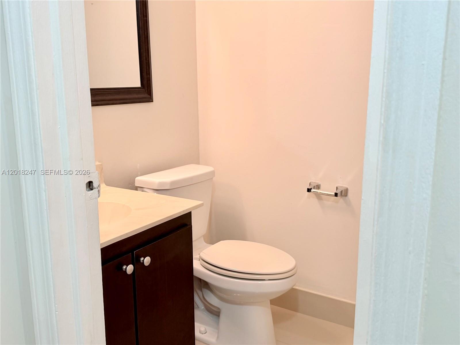 LAGO WEST CONDOMINIUM - Residential