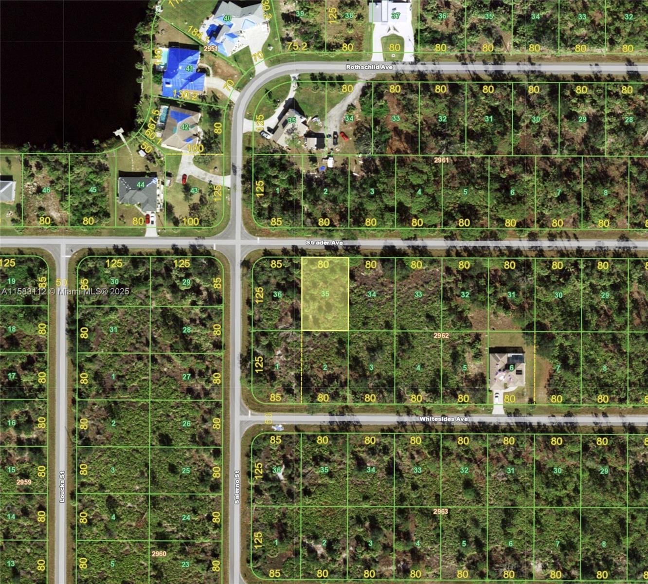 Port Charlotte - Land