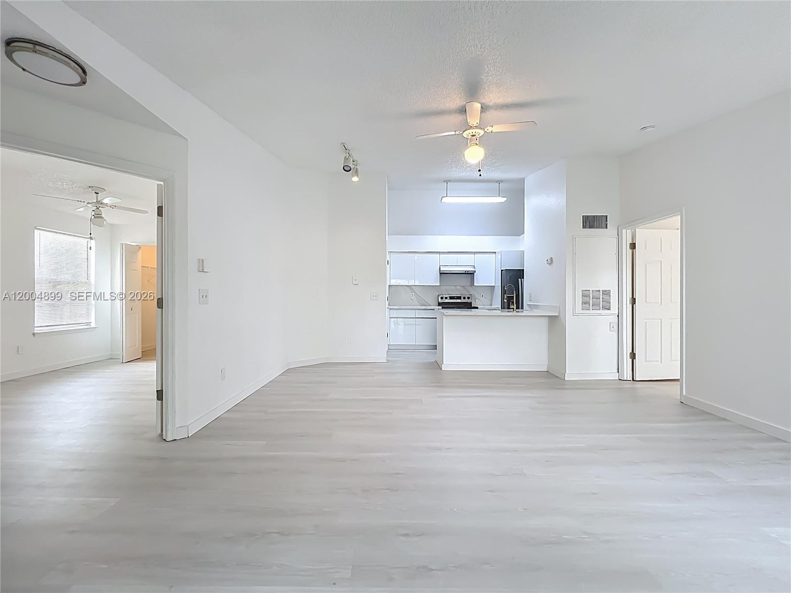 Belmont/PK CENTRAL CONDO - Residential
