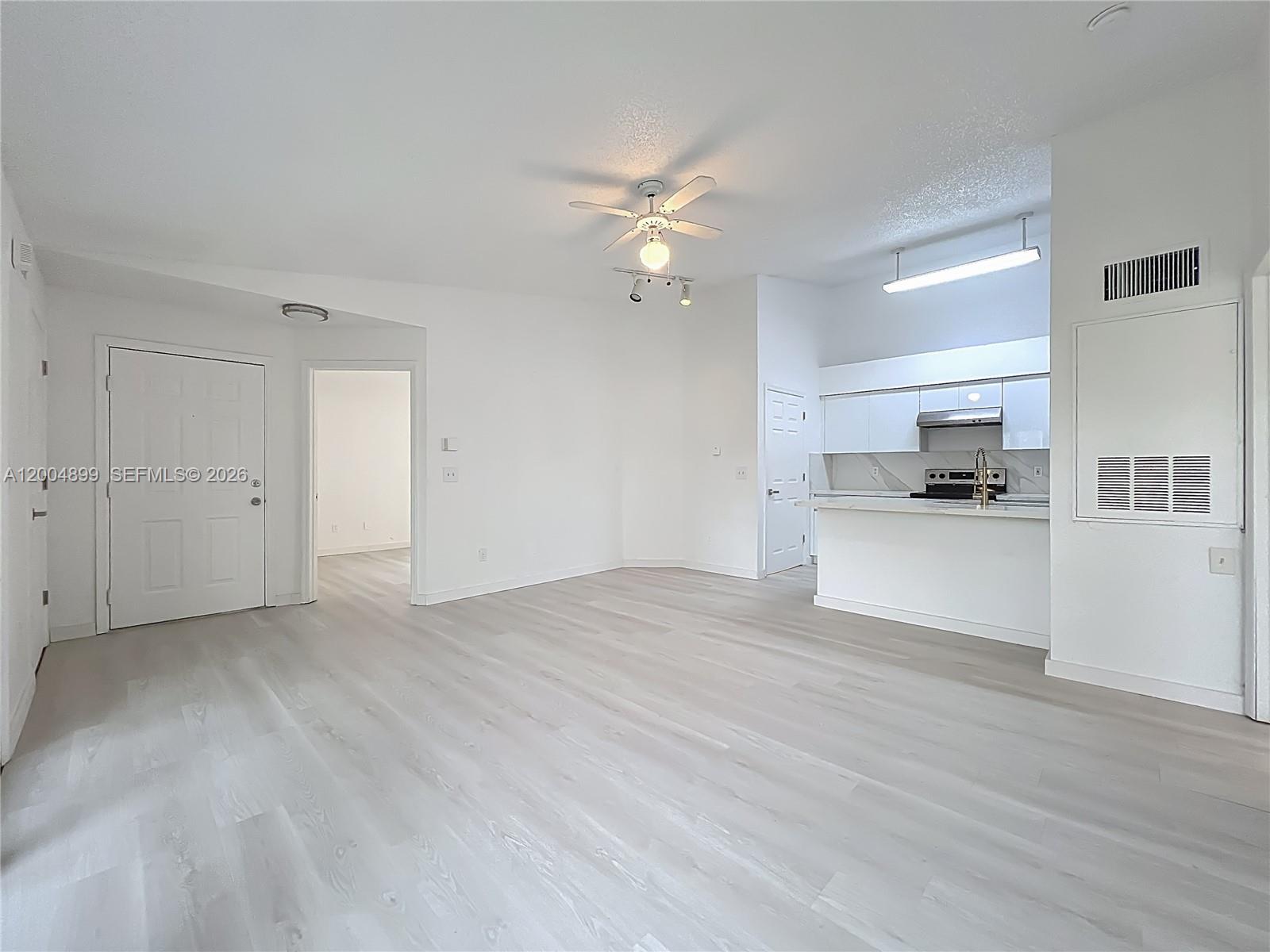 Belmont/PK CENTRAL CONDO - Residential