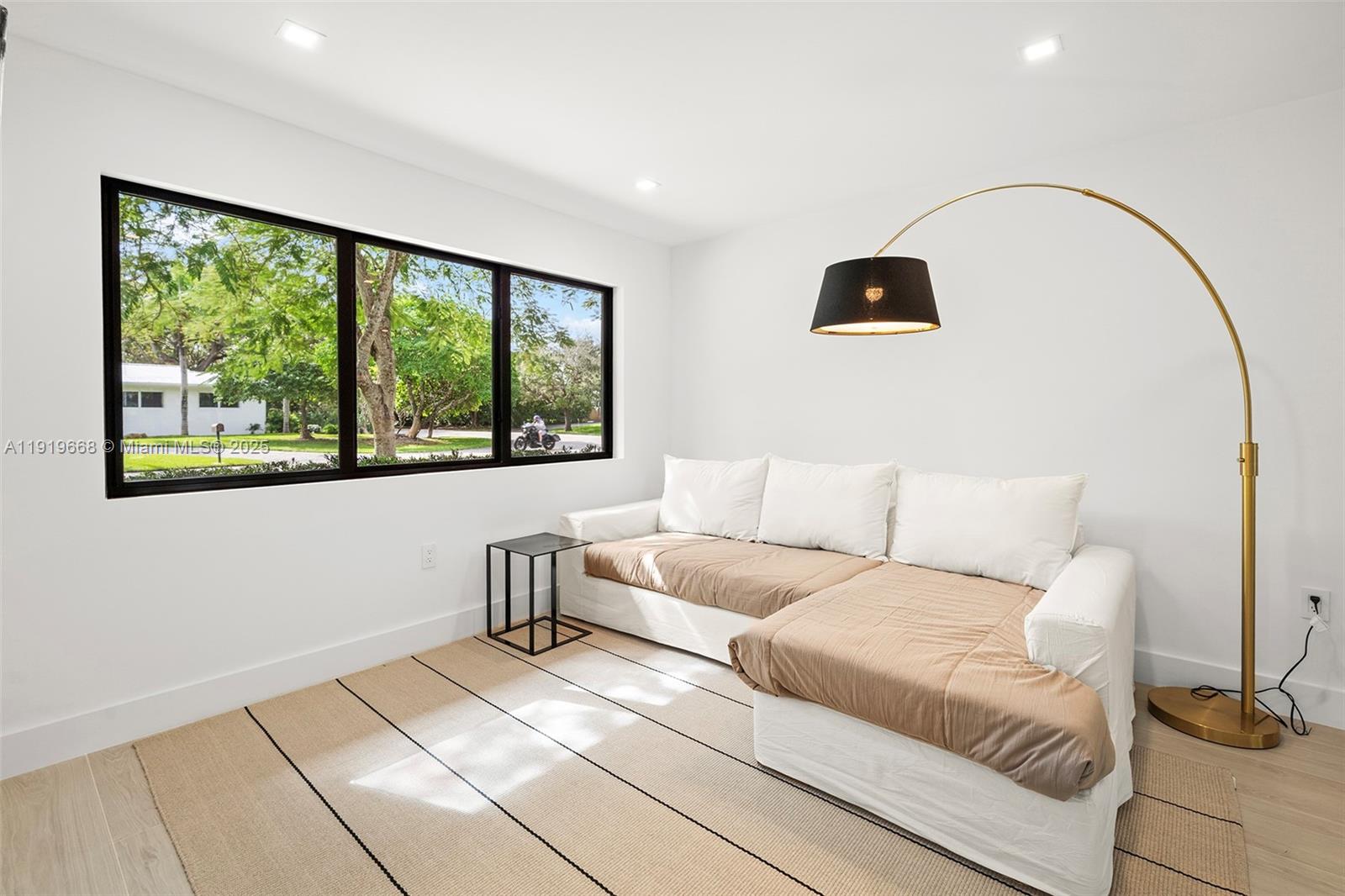 PARIS ESTS - Residential Lease