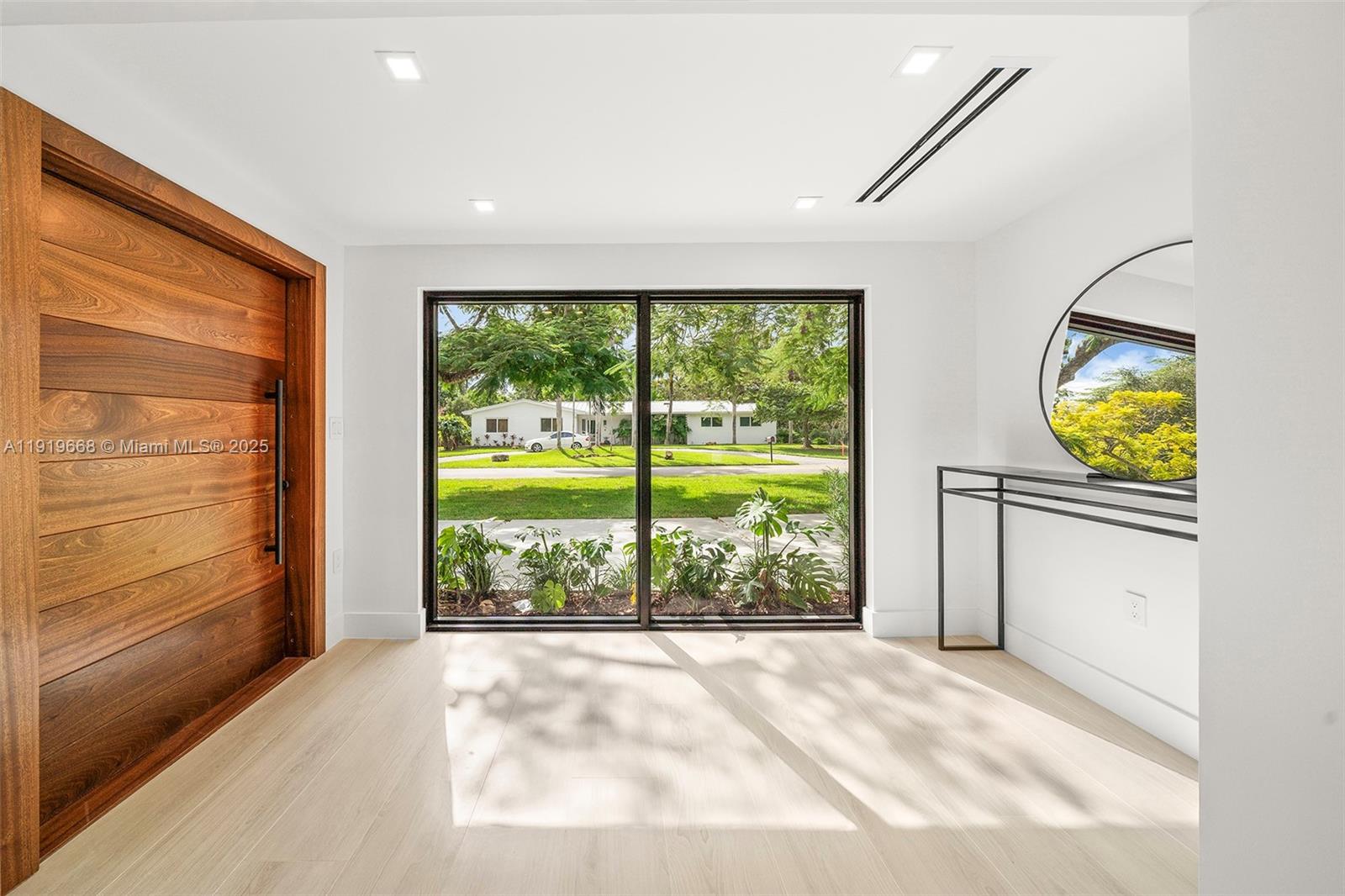 PARIS ESTS - Residential Lease