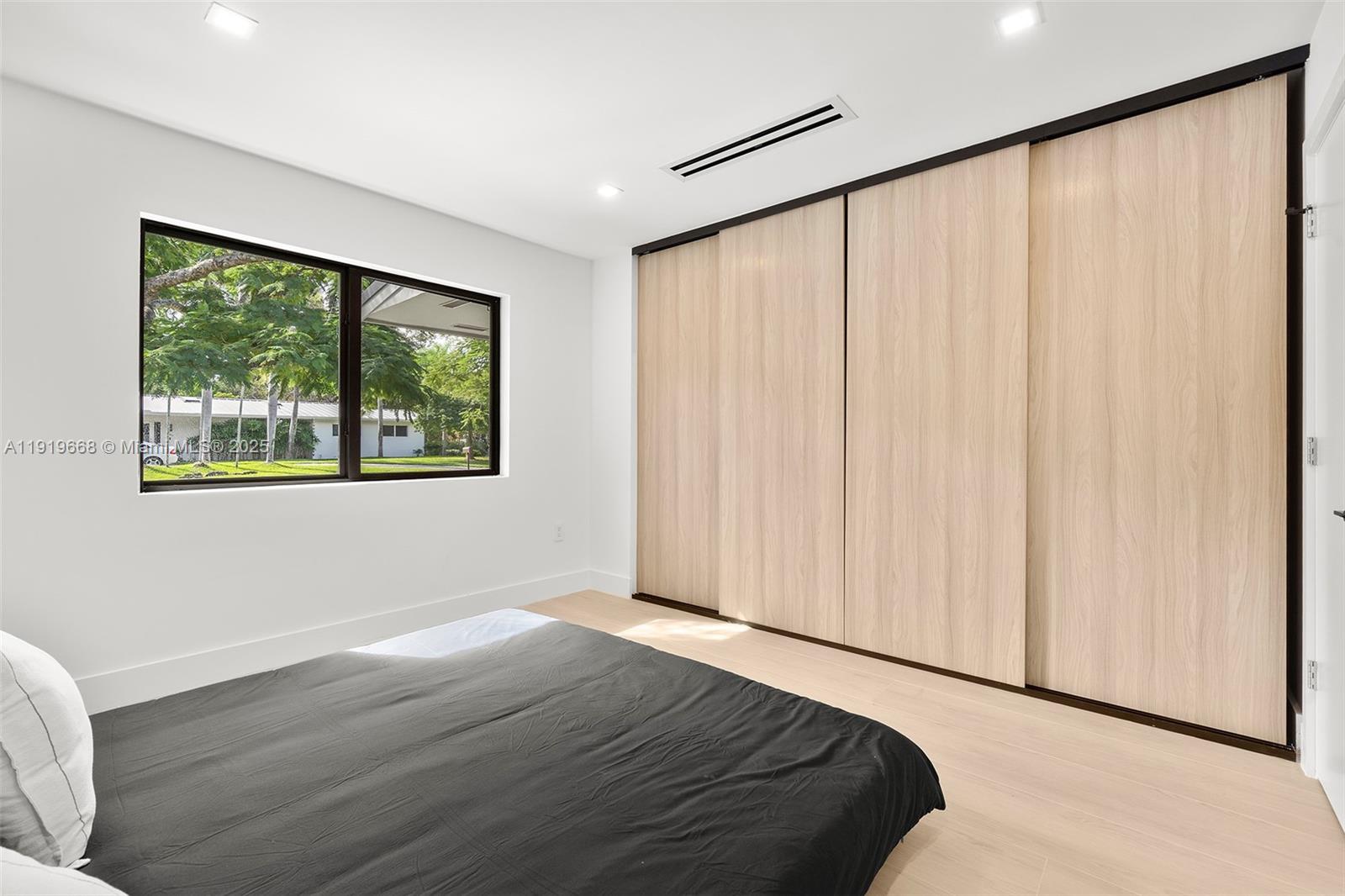 PARIS ESTS - Residential Lease
