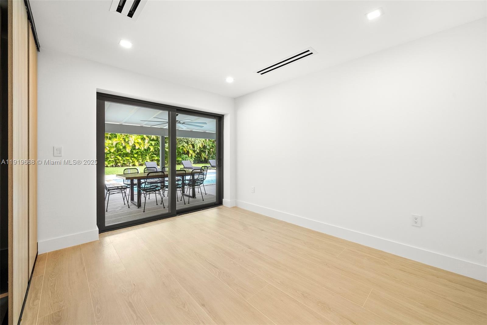 PARIS ESTS - Residential Lease