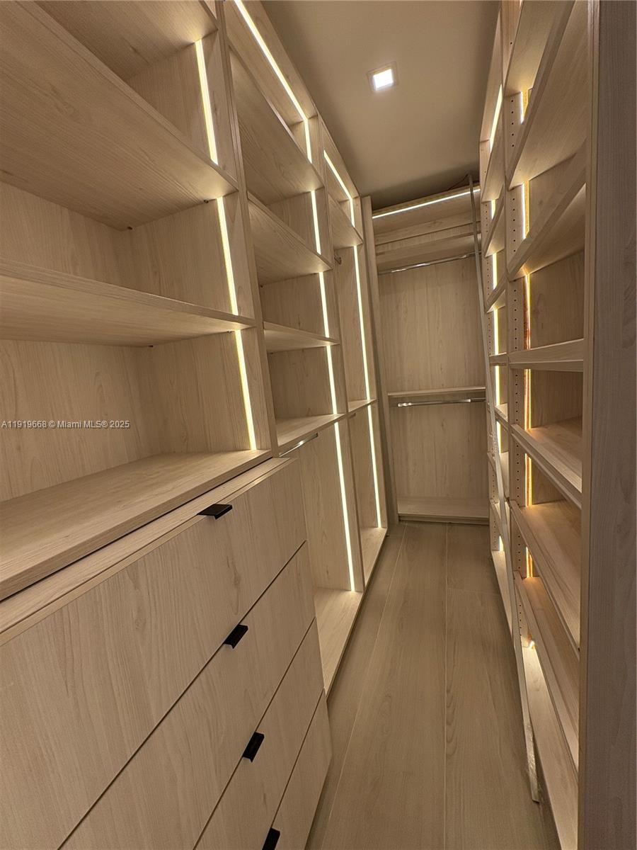 PARIS ESTS - Residential Lease