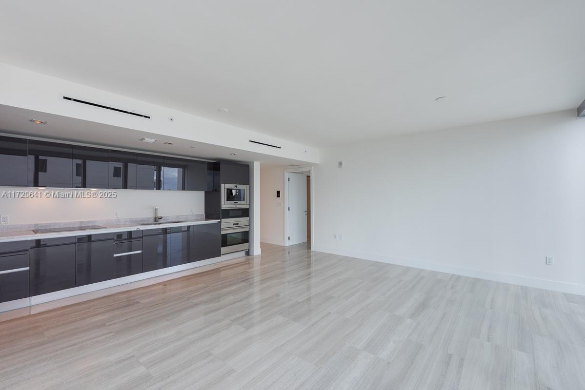 ECHO BRICKELL CONDO - Residential