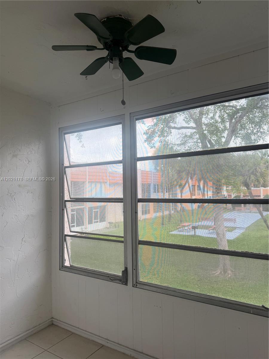 COUNTRYSIDE CONDO - Residential