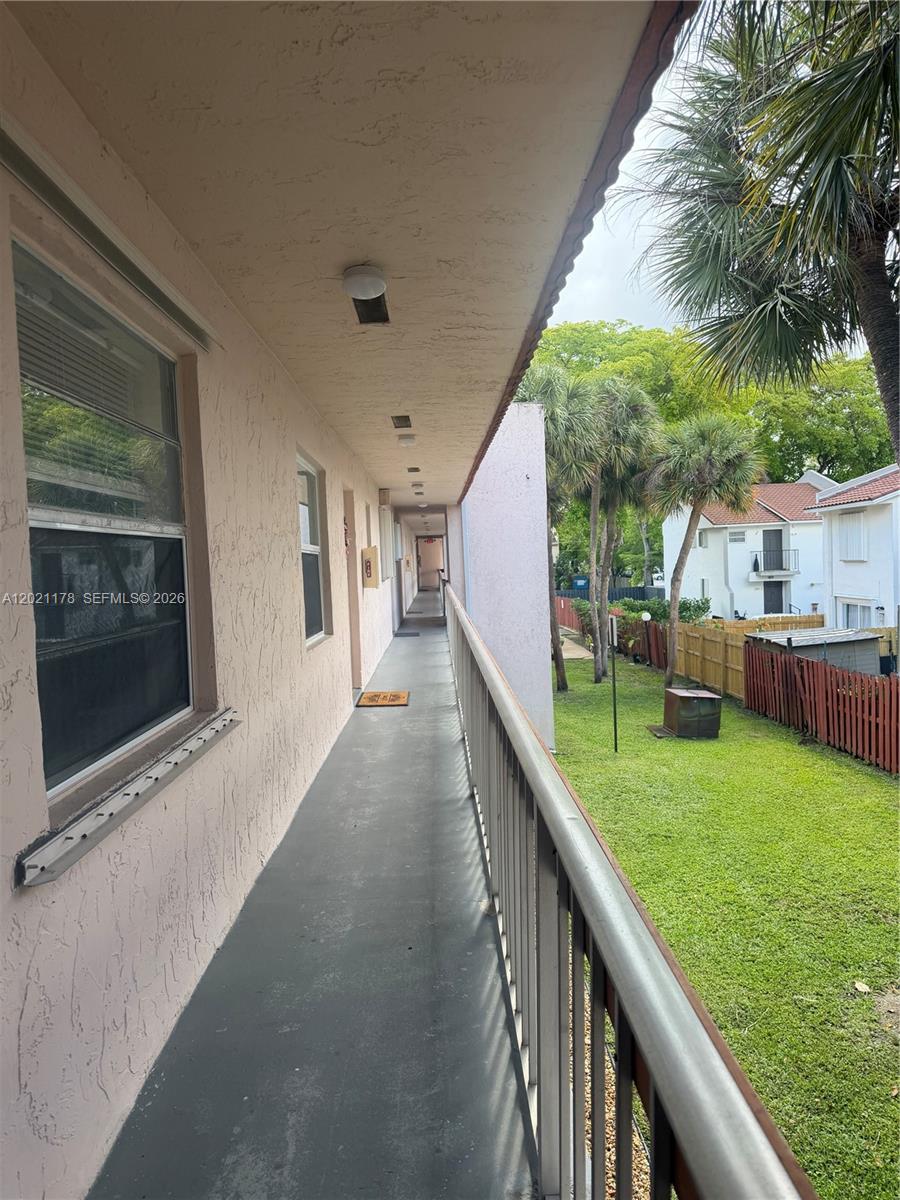 COUNTRYSIDE CONDO - Residential