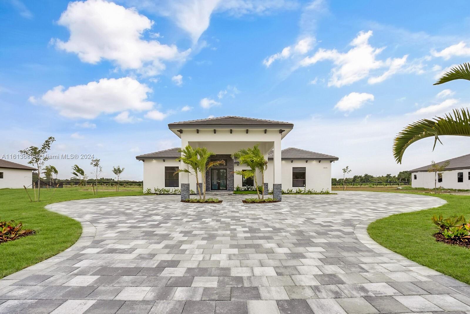 BONITA GROVE - Residential
