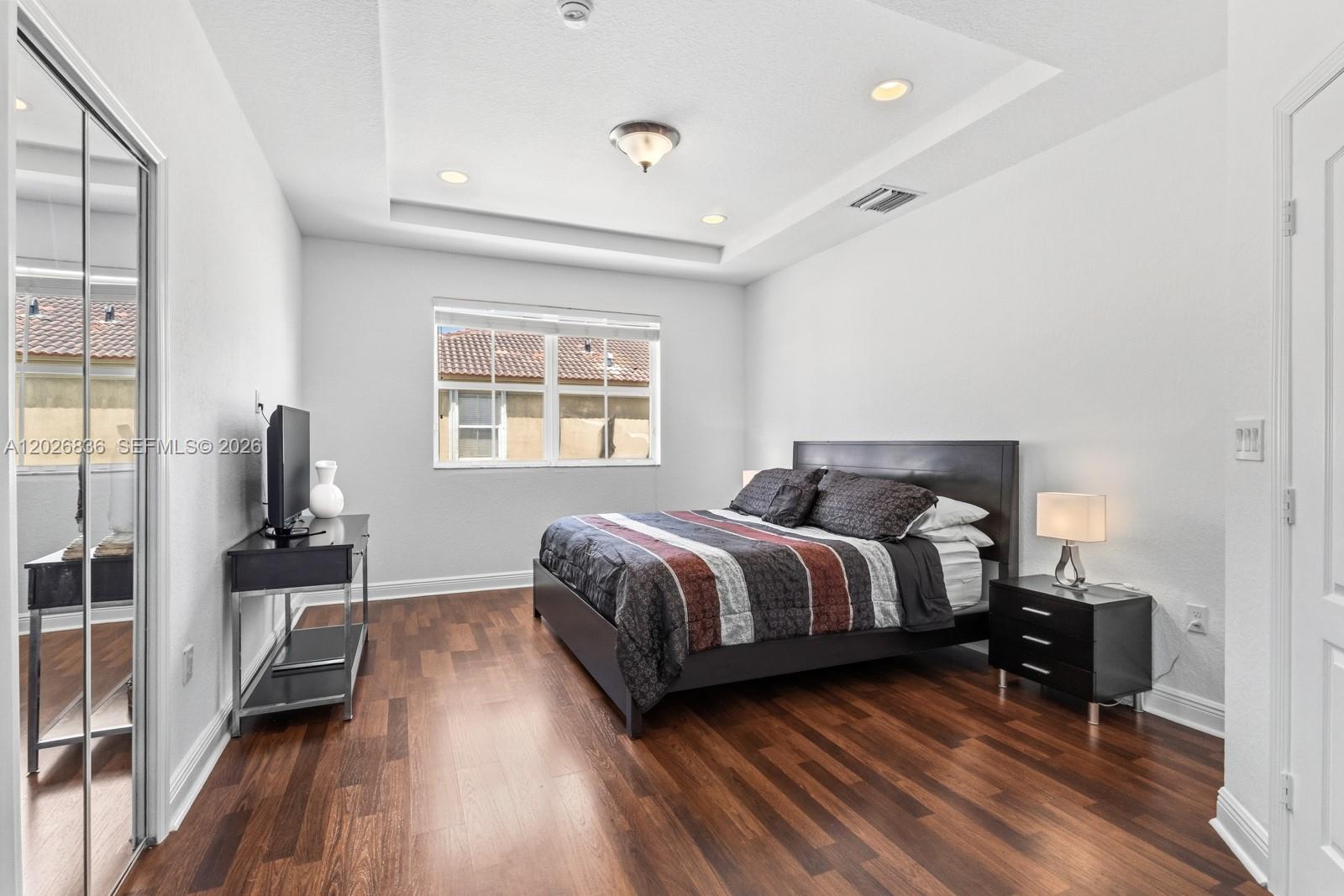 ISLANDS AT DORAL TOWNHOME - Residential