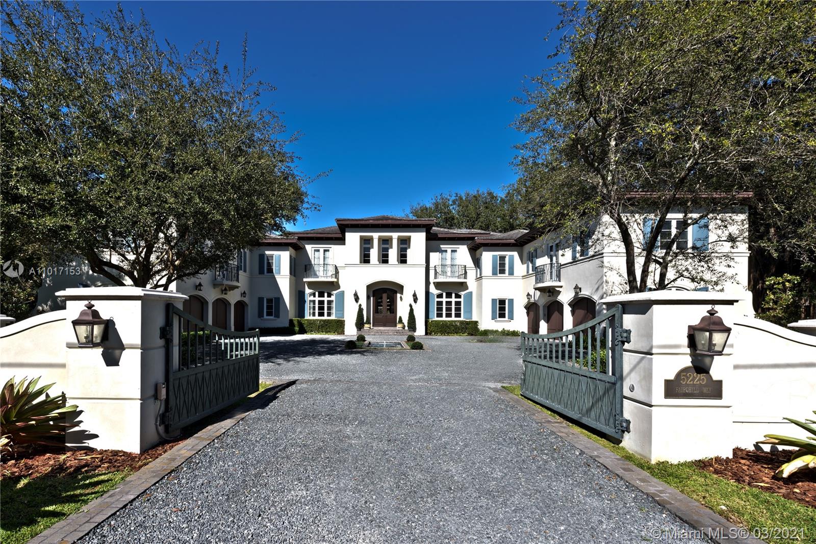 SNAPPER CREEK LAKES SUB - Residential