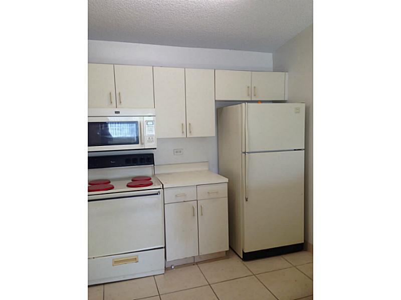 LAKEWOOD AT EMERALD HILLS - Residential Lease
