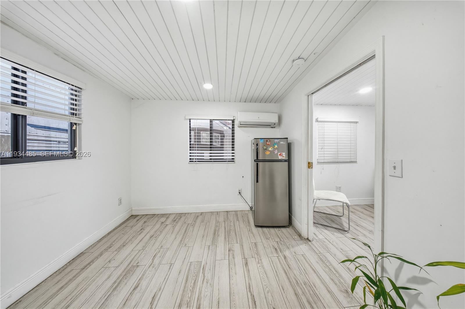 CENTRAL HEIGHTS - Residential