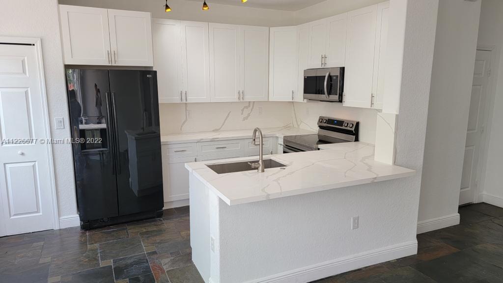 Doral Isle North Sec 02 - Residential Lease