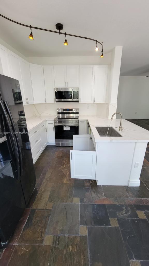 Doral Isle North Sec 02 - Residential Lease