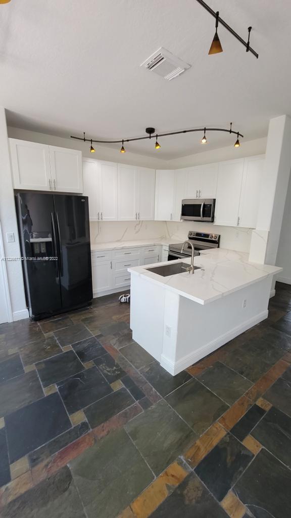 Doral Isle North Sec 02 - Residential Lease