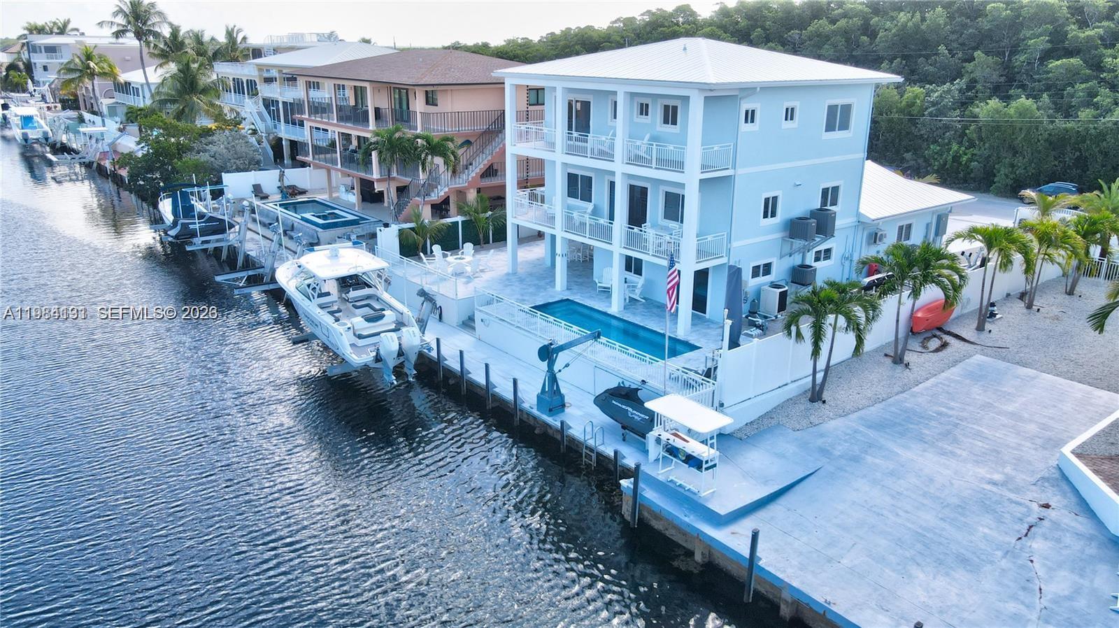 OCEAN ISLE ESTATE - Residential