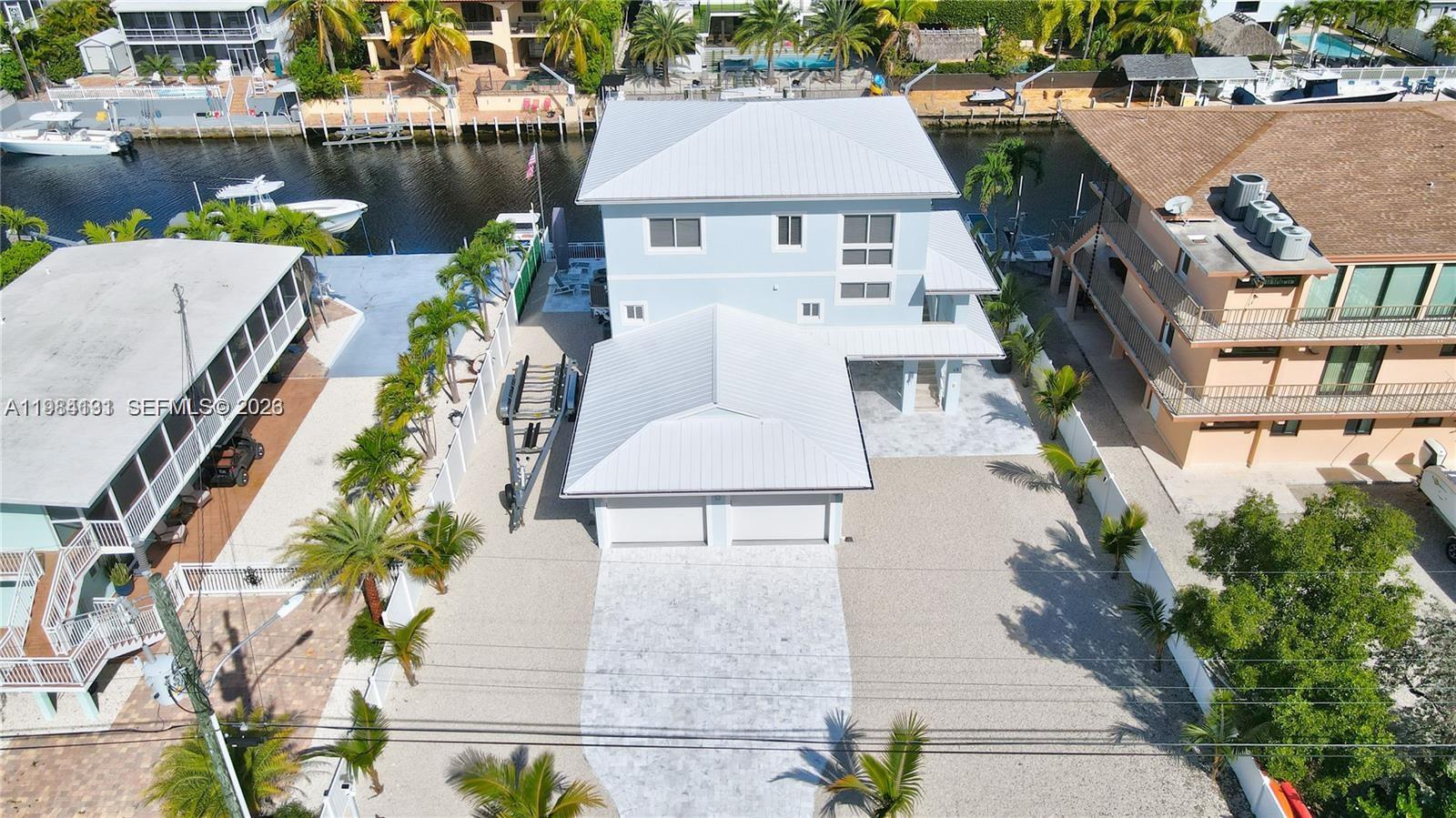 OCEAN ISLE ESTATE - Residential