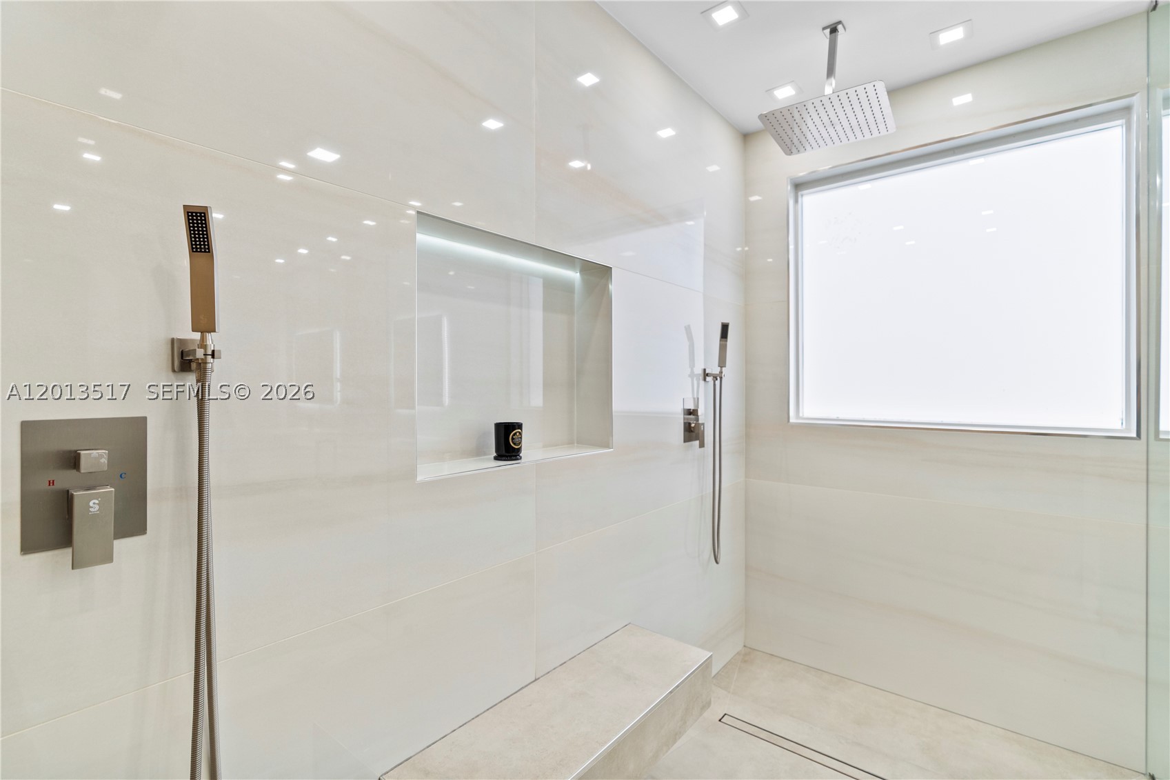 AVENTURA LAKES - PHASE II - Residential