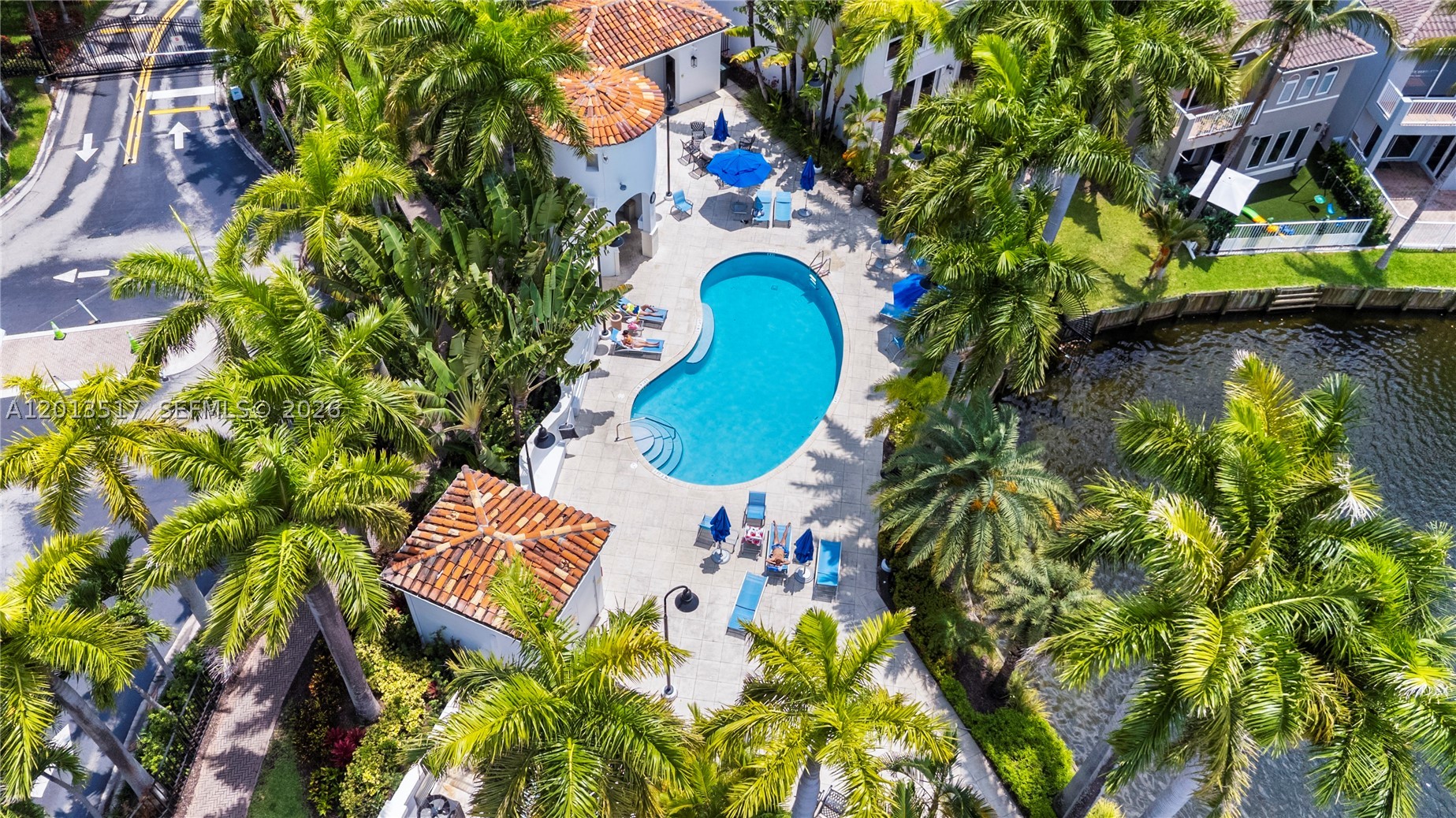 AVENTURA LAKES - PHASE II - Residential