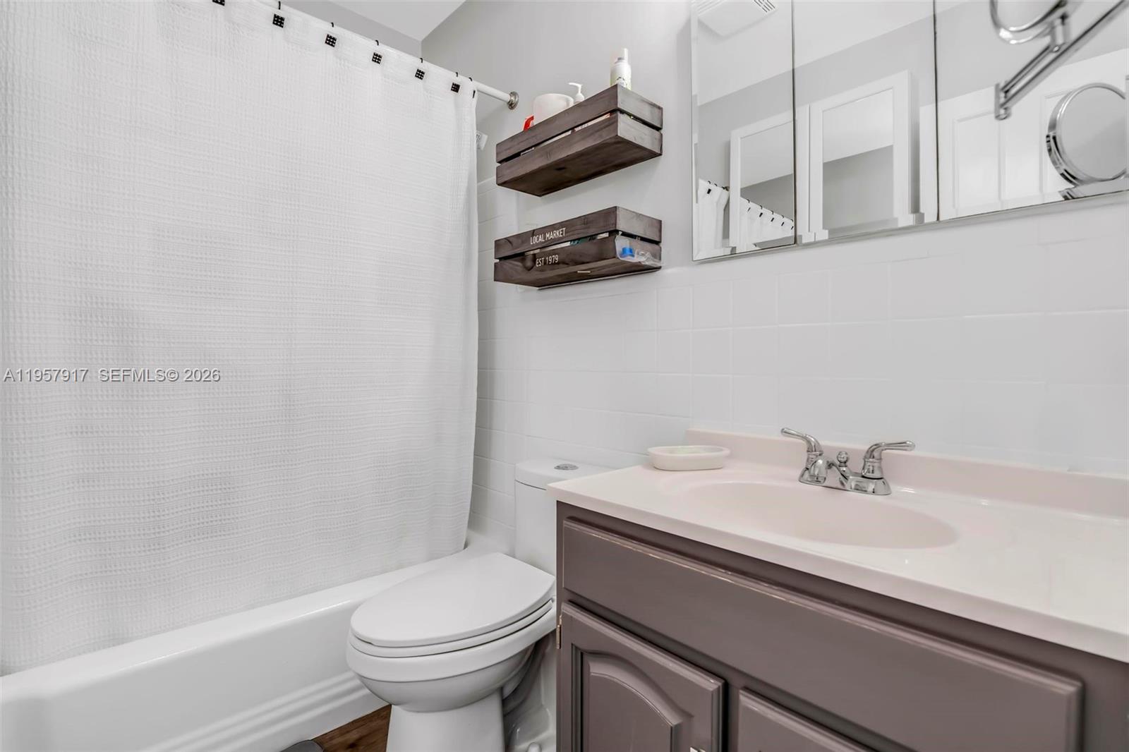 ROLEN LAKE GARDENS CO-OP - Residential