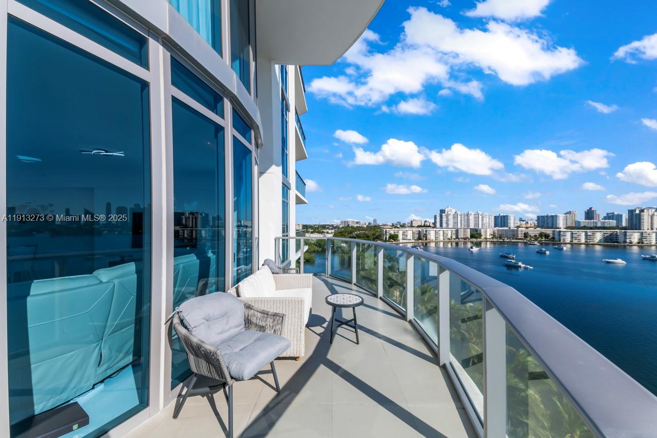 MARINA PALMS RESIDENCES N - Residential