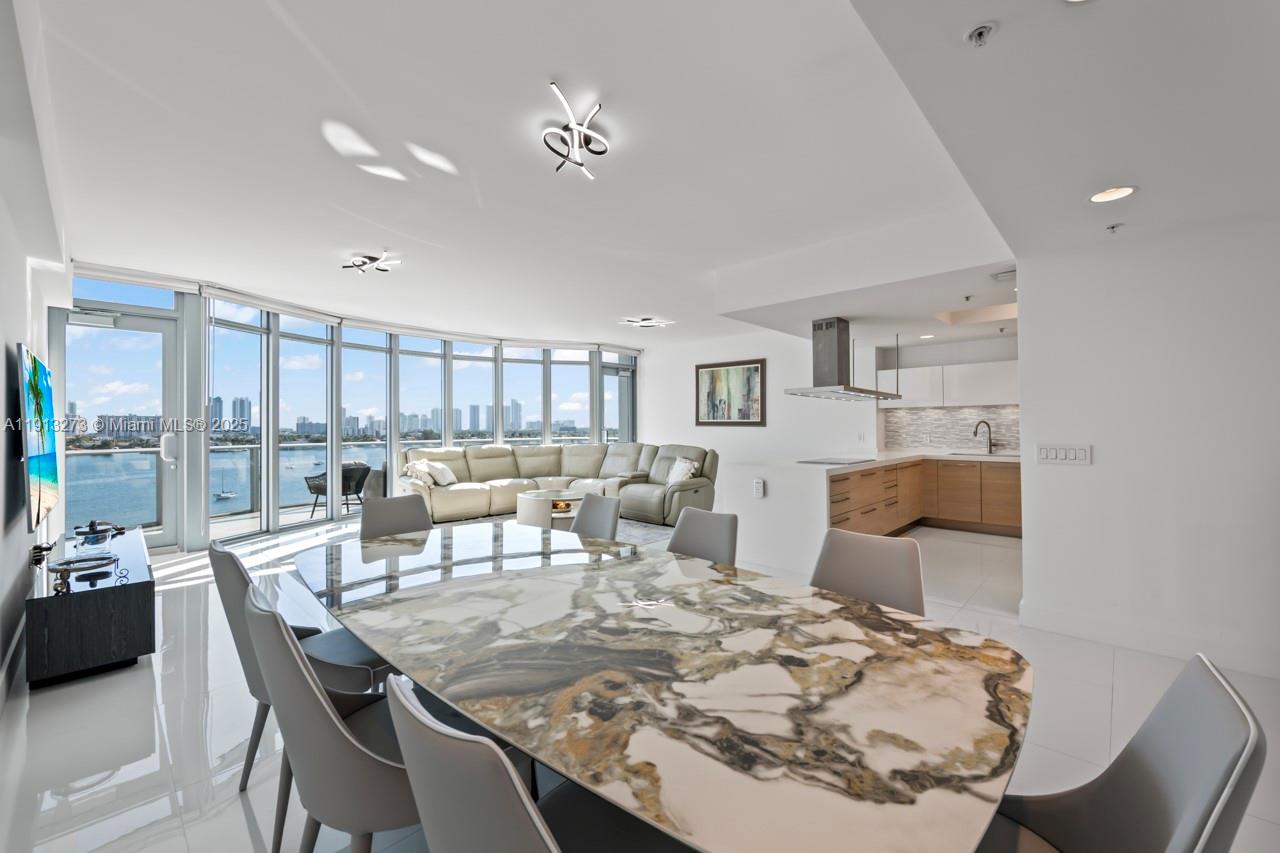 MARINA PALMS RESIDENCES N - Residential